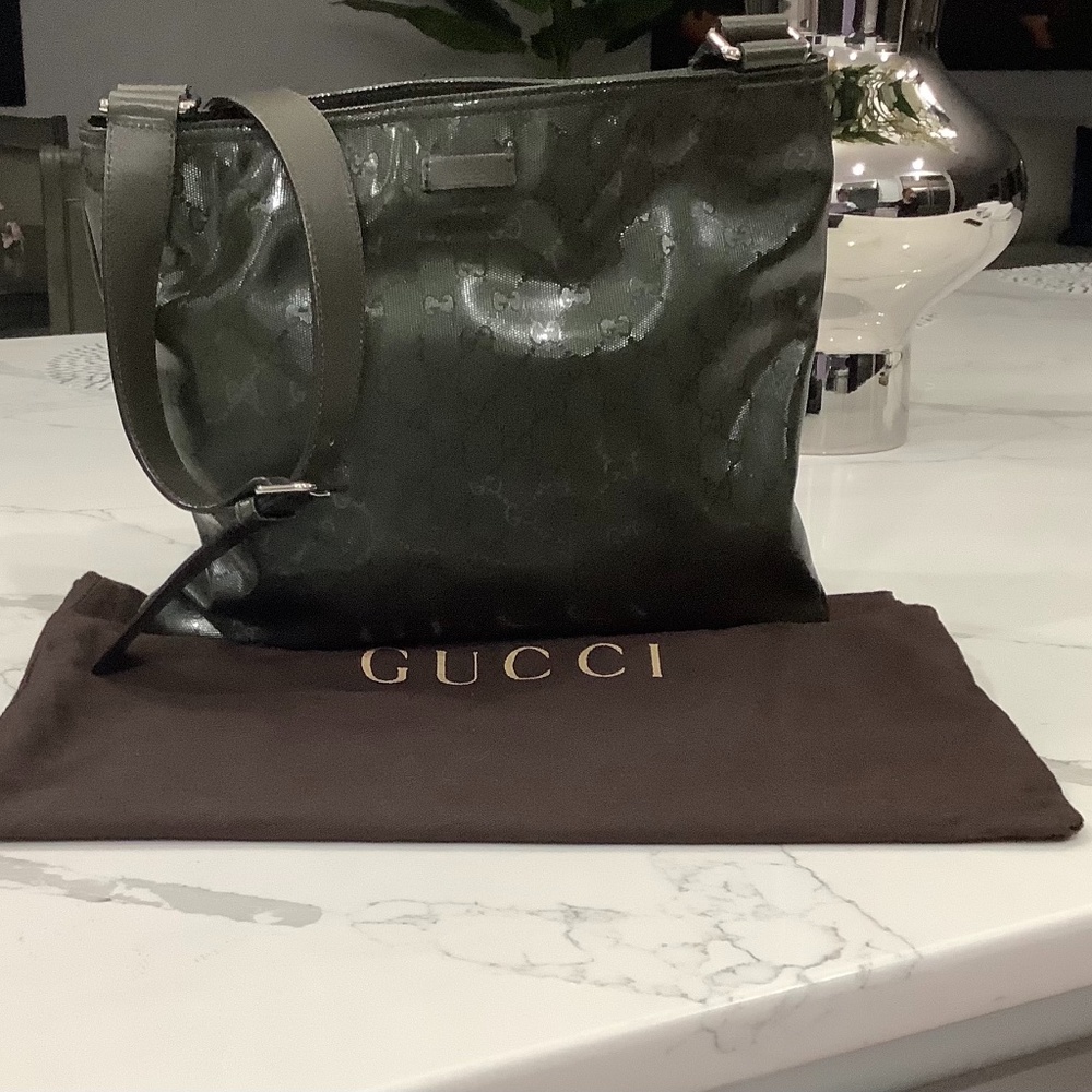 Gucci Messenger Bag. Size: Medium. Color: Military Green